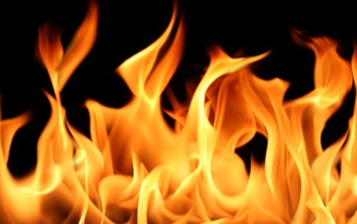 [fire2.jpeg]