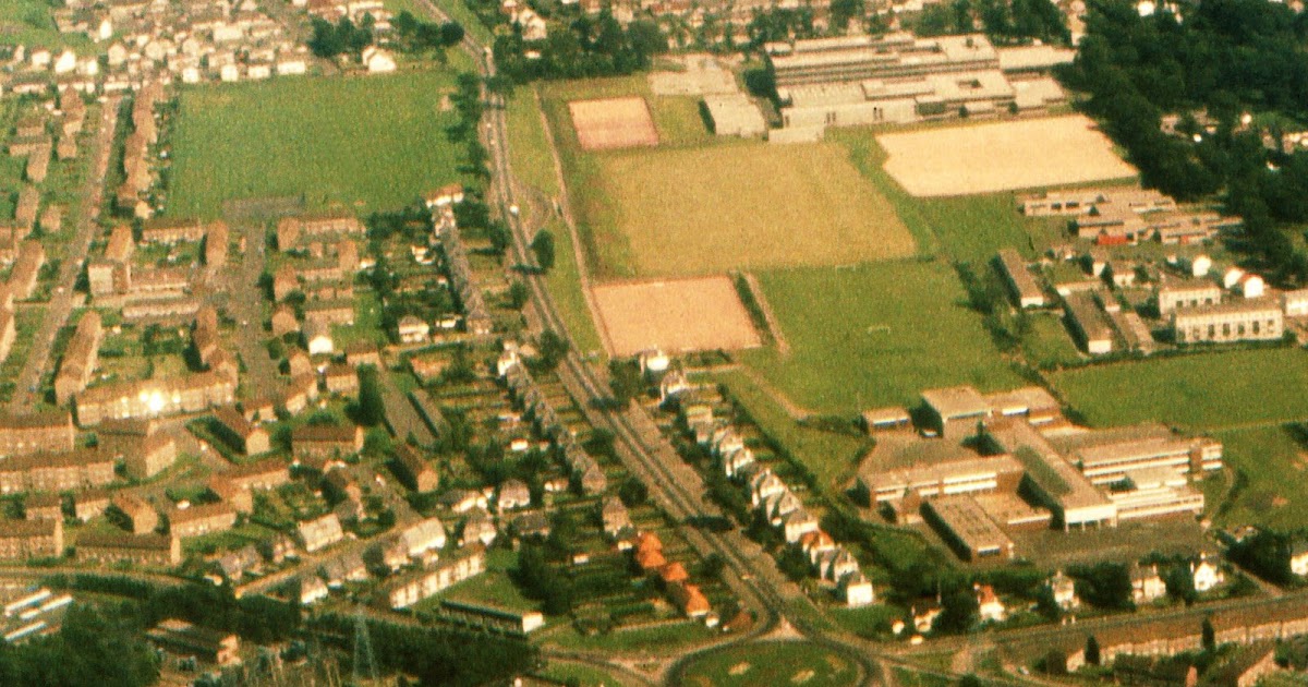 RETRO DUNDEE MID 70'S AIR SHOT CRAIGIE