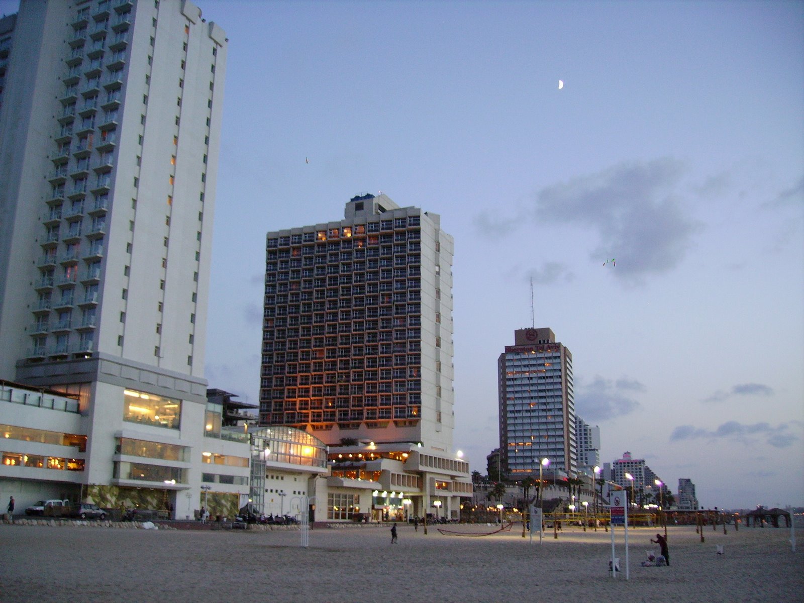[PICT0651.JPG]