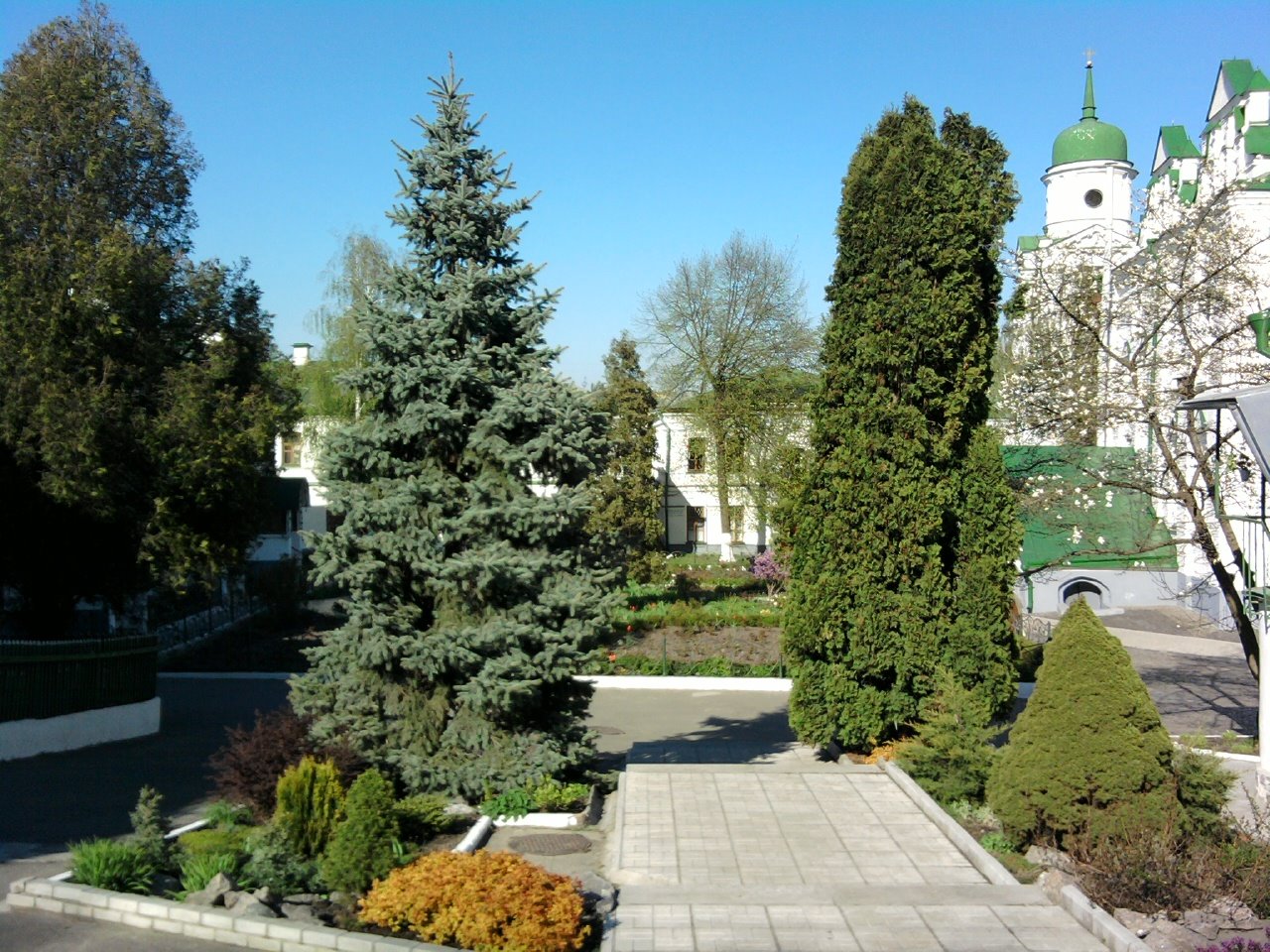 [Photo074.jpg]