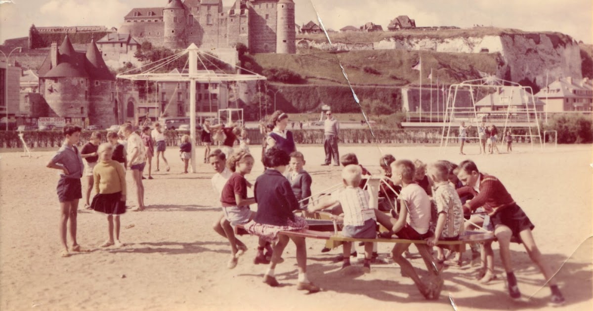 Résultat de recherche d'images pour "enfants square tourniquet"