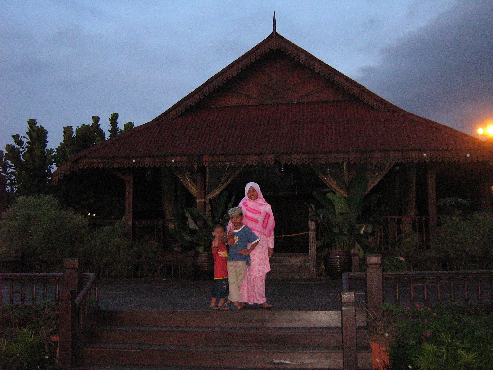 [IMG_1112.jpg]