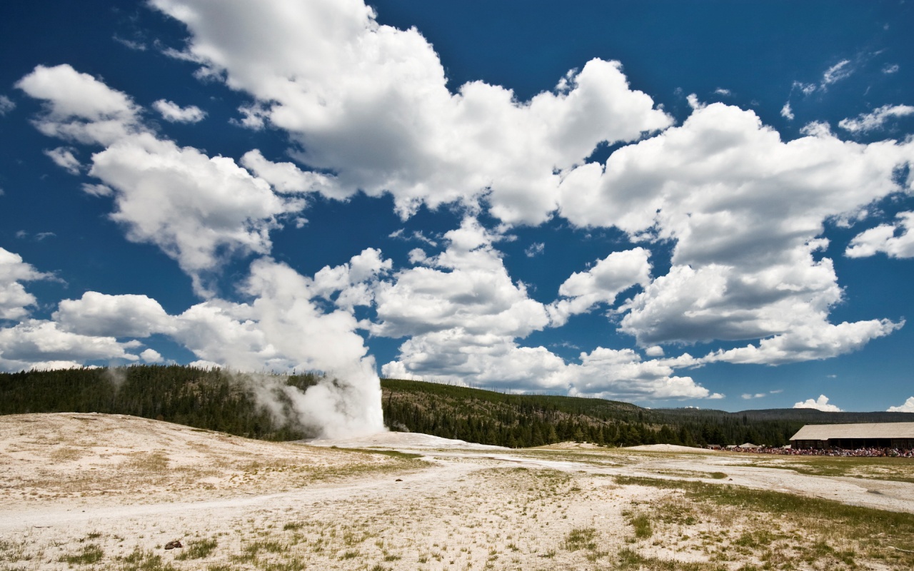 http://1.bp.blogspot.com/_TRodsnmN40M/S6ppF2Gd1UI/AAAAAAAAJ2Y/MpIv-UMiYFM/s1600/beautiful_white_clouds-1280x800.jpg