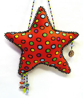 beaded star by Kathy Hinkle, photo by Robin Atkins