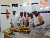 Chef Valmir e alunos da Escola de Hotelaria Panzini