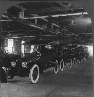  Row of completed 'Tin Lizzies' or Model T's come off the Ford assembly line. Credit Line: Library of Congress, Prints & Photographs Division, [reproduction number, LC-USZ62-63968]