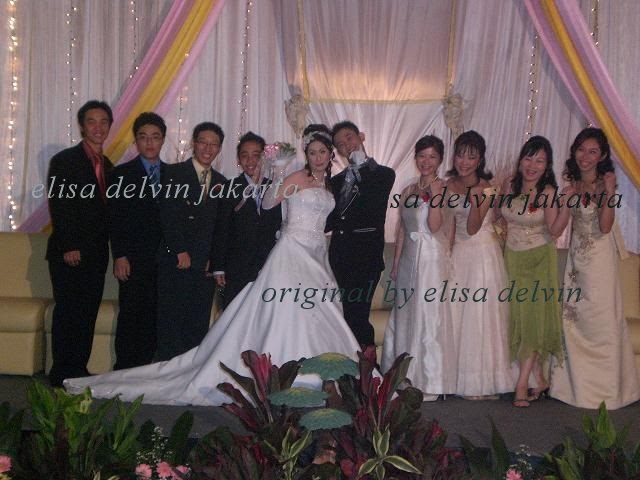 gaun pesta keluarga pengantin 