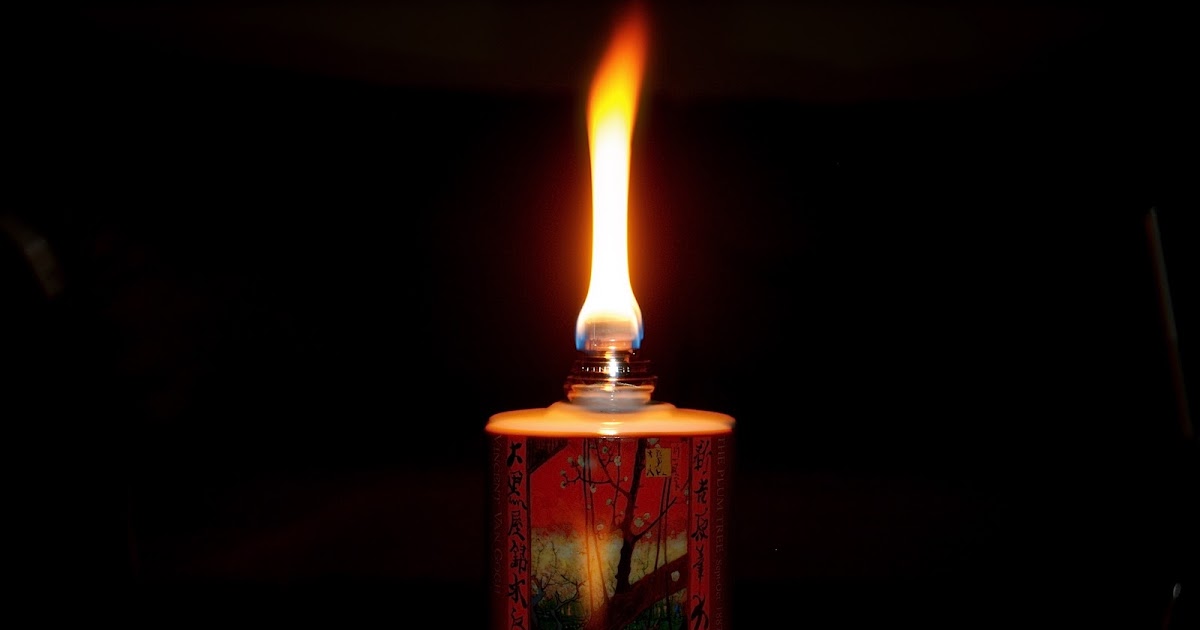 A photo a day, keeps the doctor away... Day 13 Oil.Lamp.Flame.