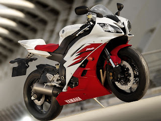 Sexy Yamaha R6 Sports Bike Wallpaper in mixed Red and White
