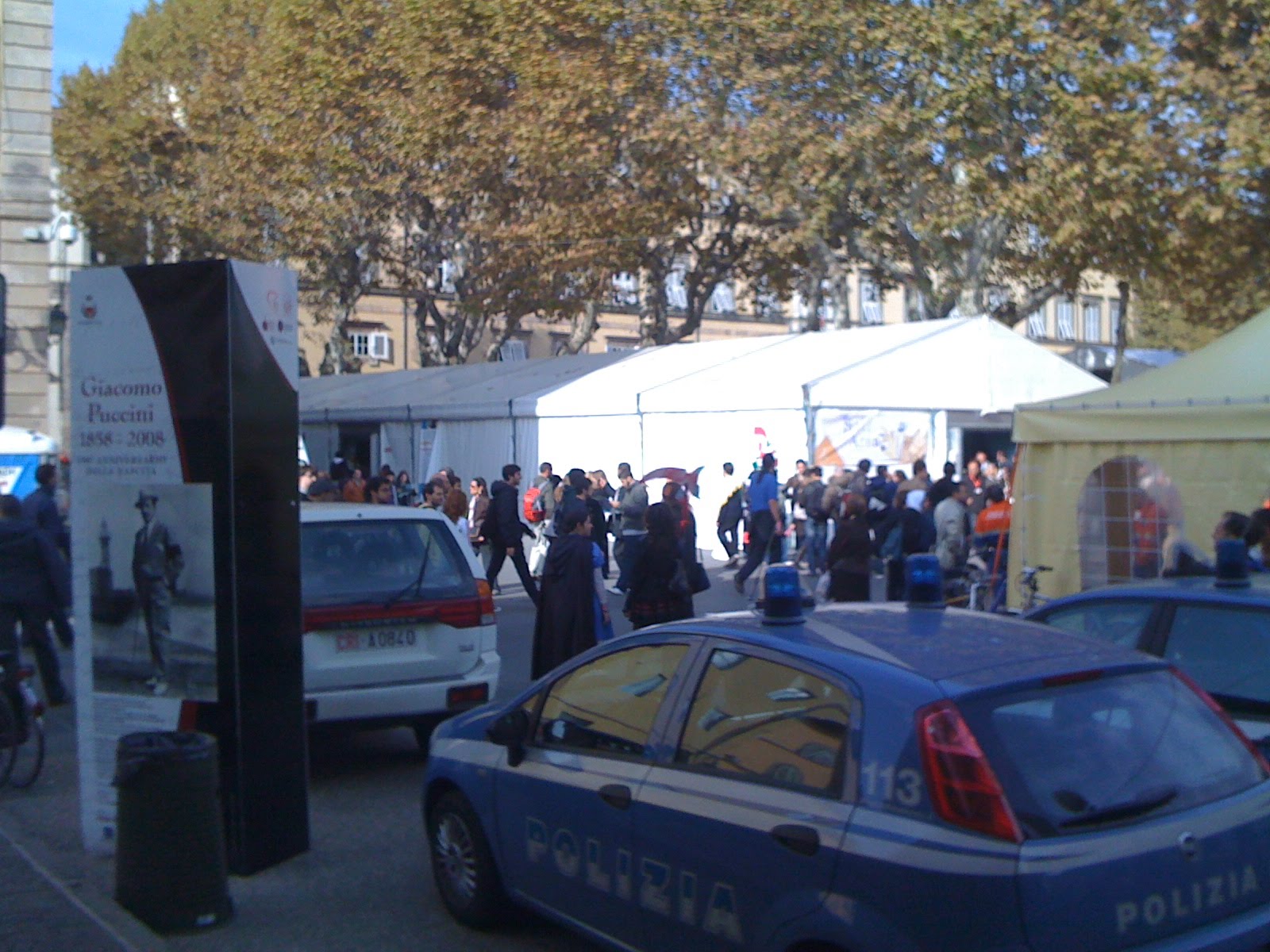[lucca200901.JPG]