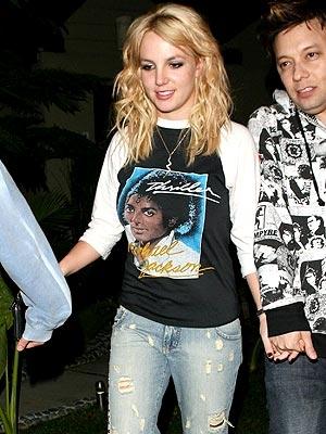 Britney estampando o Michael