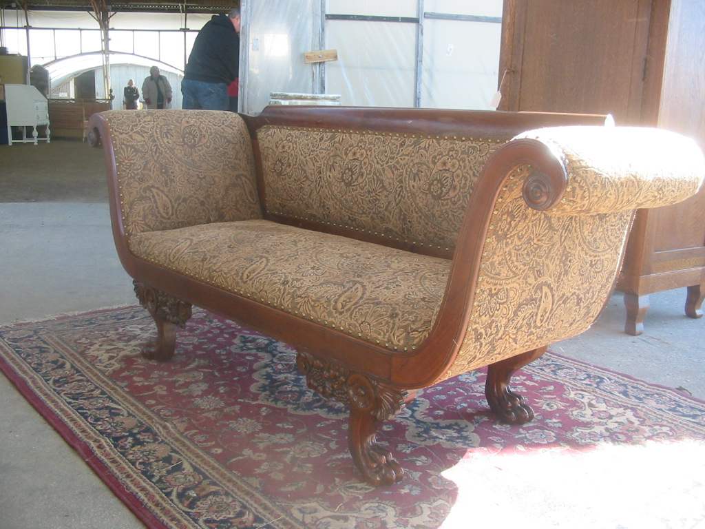 [federal+sofa+-+farmbrook.jpg]