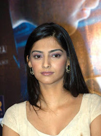 Sen Twinkle Khanna Photo twinkle khanna hot in mela. Sen Twinkle Khanna Photo