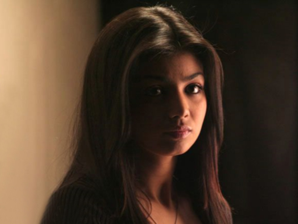 Telugu Cinema News: Ayesha Takia - Biography, Movies, Wallpapers