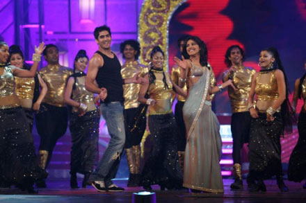Priyanka Chopra Vijender Singh at Big Star Entertainment Awards