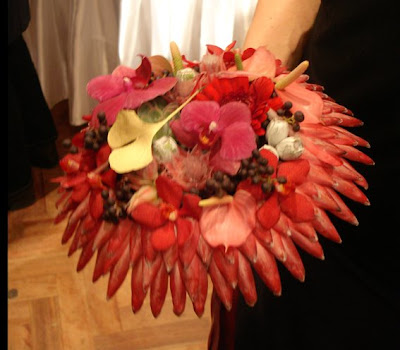 Аранжиране на цветя и букети Protea+bouquet