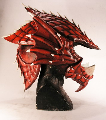 [2RedDragonHelm7-vi.jpg]