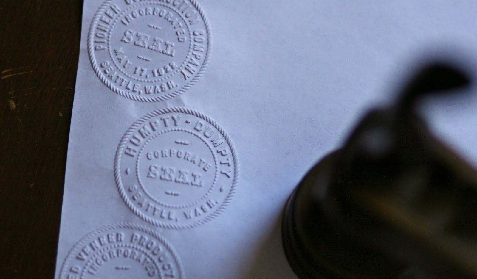 Modish Vintage antique notary seals