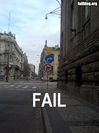 [fail-owned-right-turn-sign-fail1.jpg]