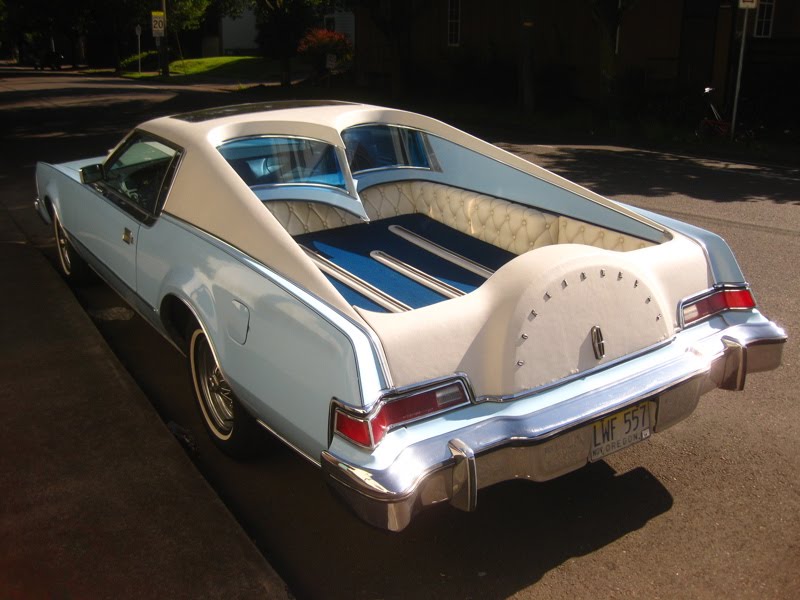 1976%20Leather%20Hood%20Lincoln%20Continental.%20-%202.jpg