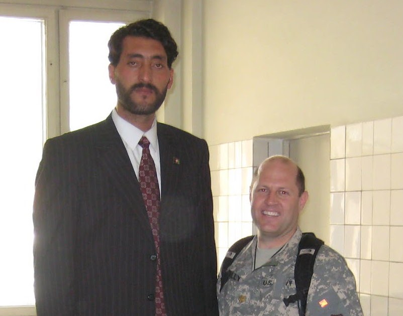 Afghan Ronny: Afghanistan’s tallest man knows nothing about basketball
