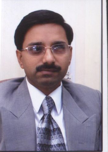 [Dr.Ravindra+Nandedkar.jpg]