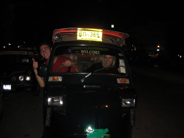 Driving a tuk-tuk in Ayutthaya