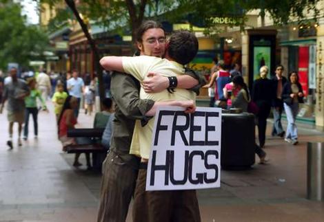 [free_hugs_wideweb__470x323,0.jpg]
