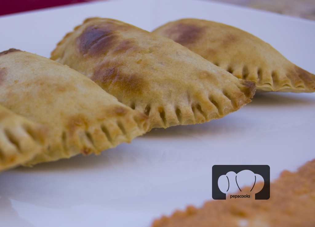 [Empanadillas-de-romescu-y-atún---18.jpg]