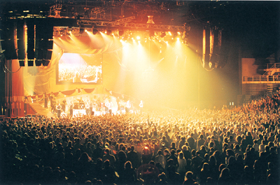 [rockconcert.jpg]
