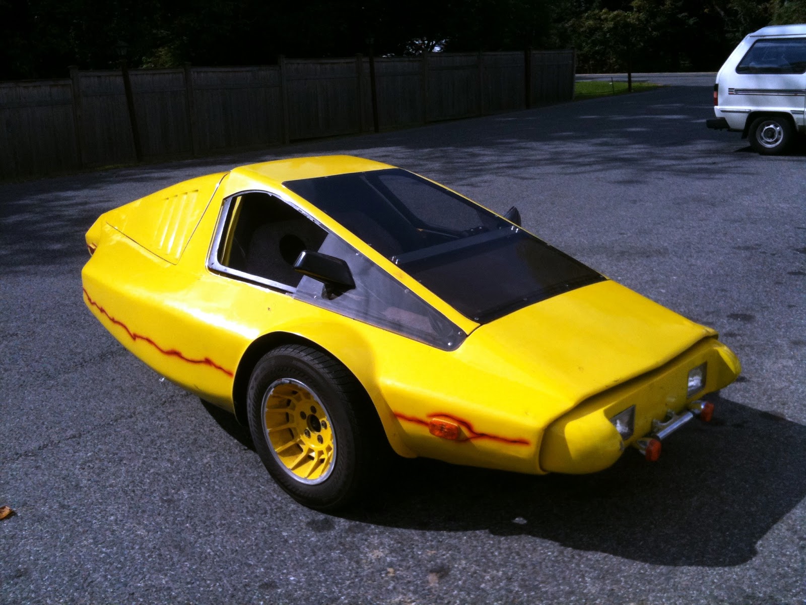 THE STREET PEEP TriMagnum 3Wheeled Kit Car