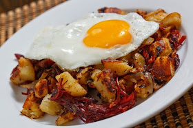 Corned Beef Hash with Fried Egg Corned Beef Hash with Fried Egg