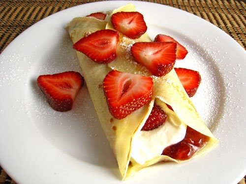 كريب بالفراولة  Strawberry+Cheesecake+Crepe+500