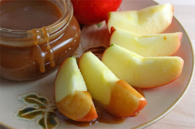 Apples with Caramel Sauce Apples with Caramel Sauce