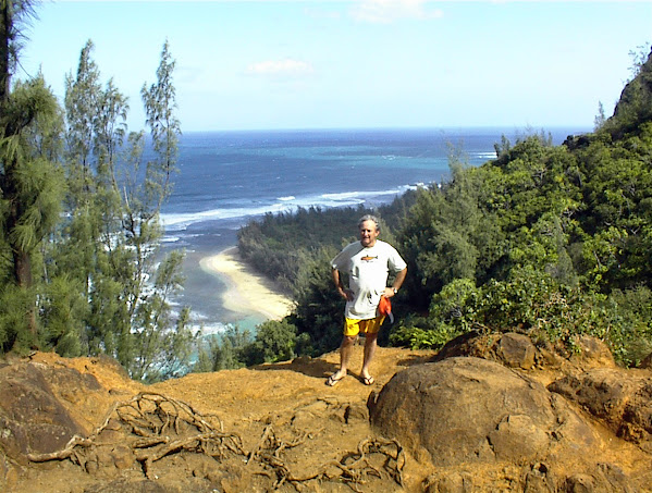 Napali Coast Trail, overlooking Ke'ee Beach