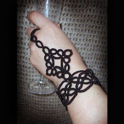 tatted bracelet, tatting, goth bracelet, gothic style
