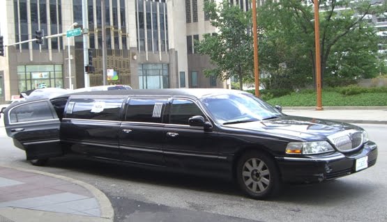 [limo+chicago+to+airport.jpg]