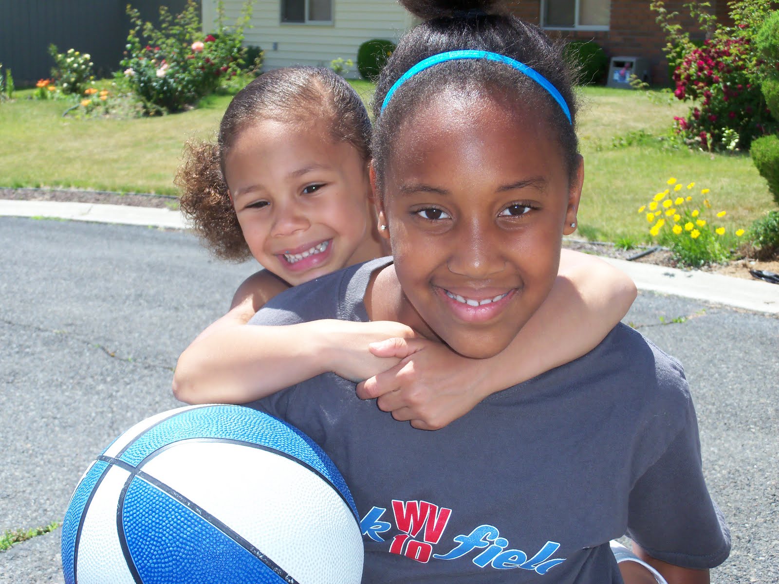 The Brennan Bunch: Sisterly Love!