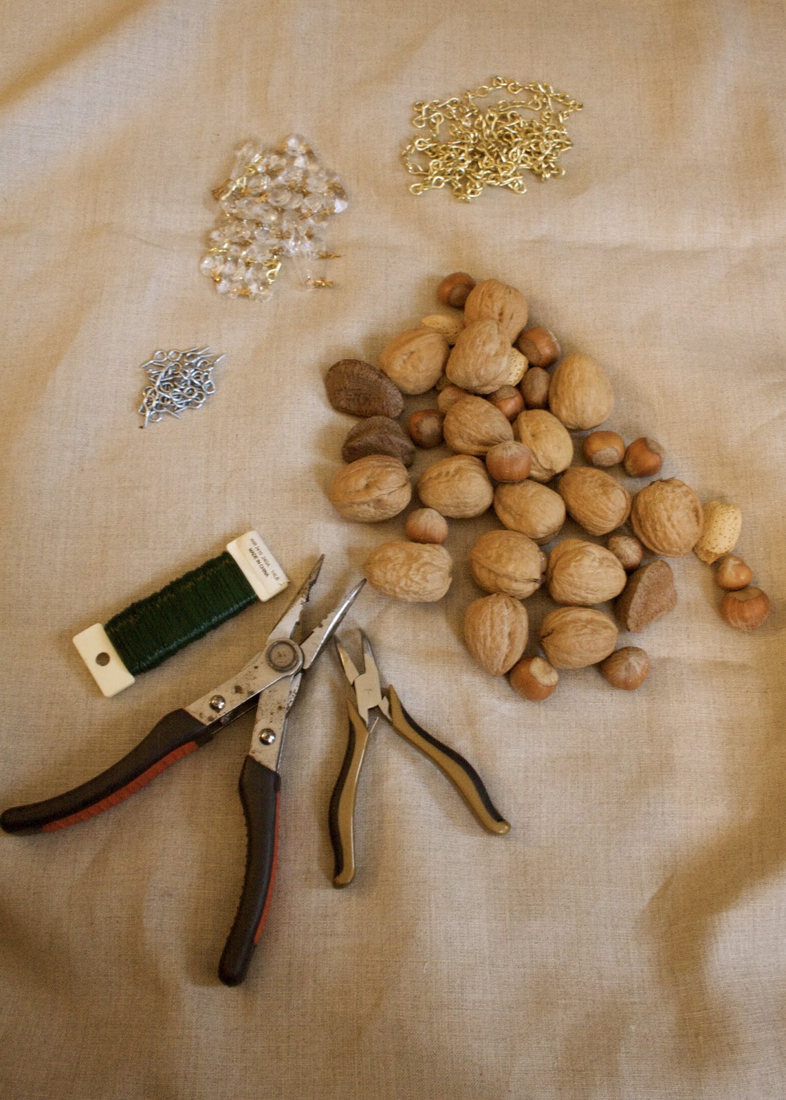 design dump diy nut + crystal garland