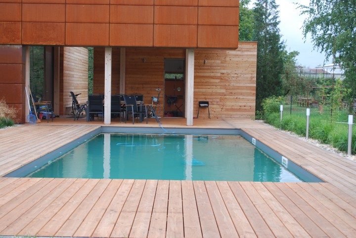 [bazeny-dlw-granit.jpg]