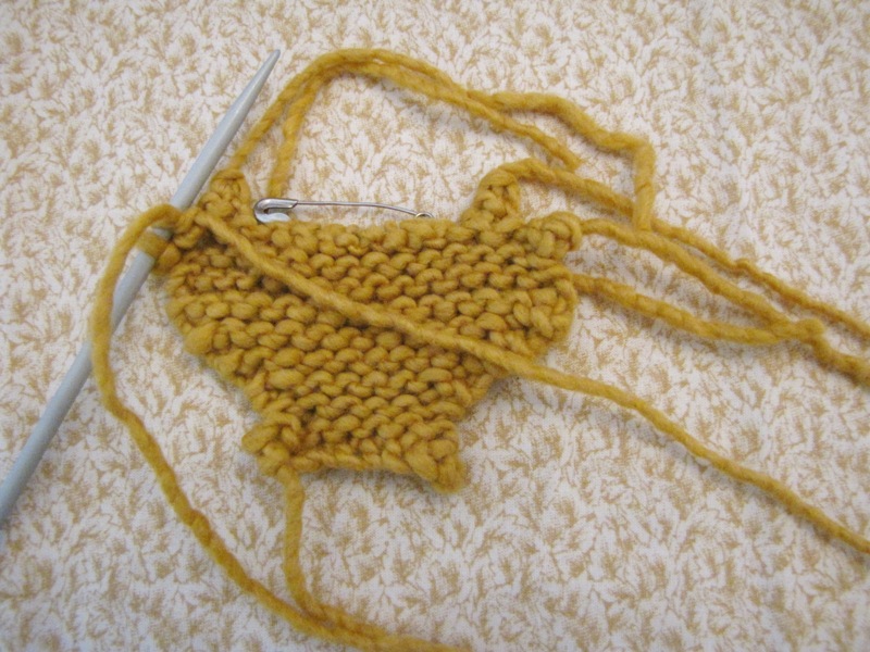 Maple Leaf Knitting Pattern - Natural Suburbia