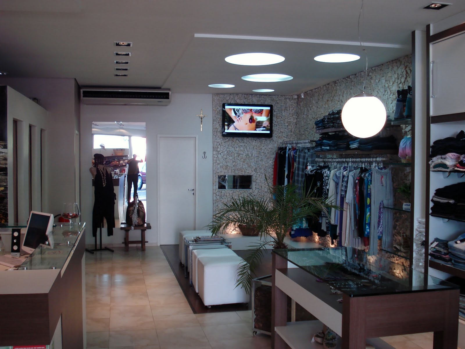 decoracao de interiores de lojas de roupas: . Paisagismo . Design: Projetos de Interiores – Loja de roupas decoracao de interiores de lojas de roupas: . Paisagismo . Design: Projetos de Interiores – Loja de roupas