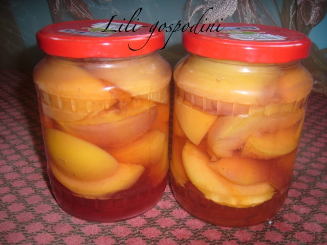 Compot de nectarine