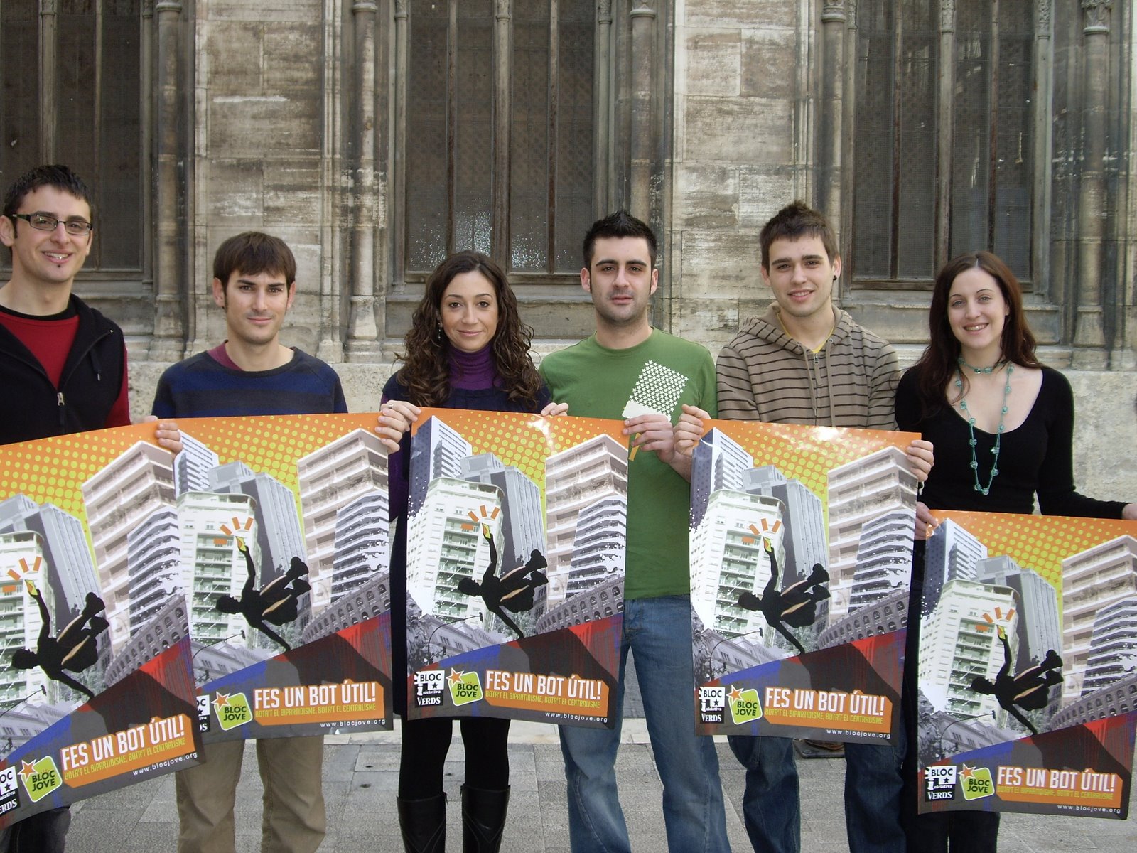 [isaura+fes+un+bot+util.JPG]