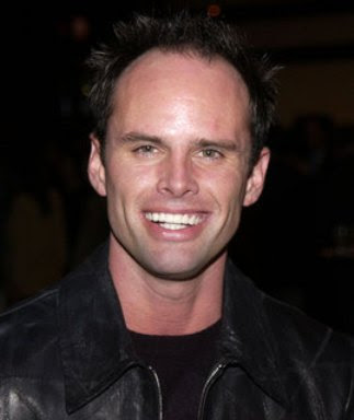 Walton Goggins Height