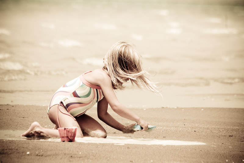 [beach-14.jpg]