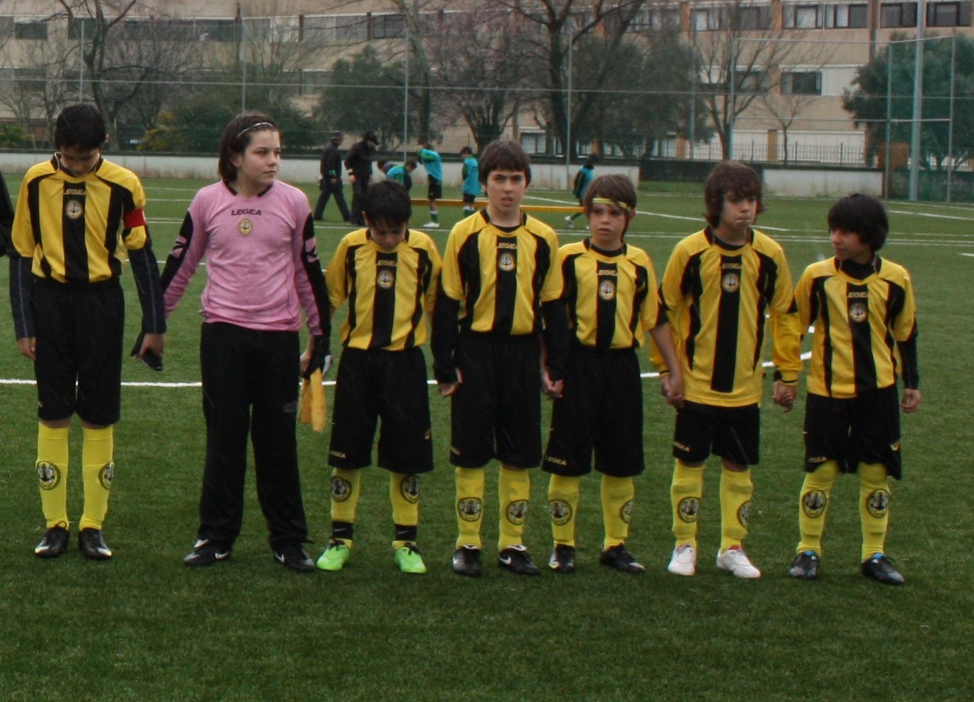 [Infantis_B_2009_2010.jpg]