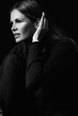 [Elle+Macpherson.bmp]