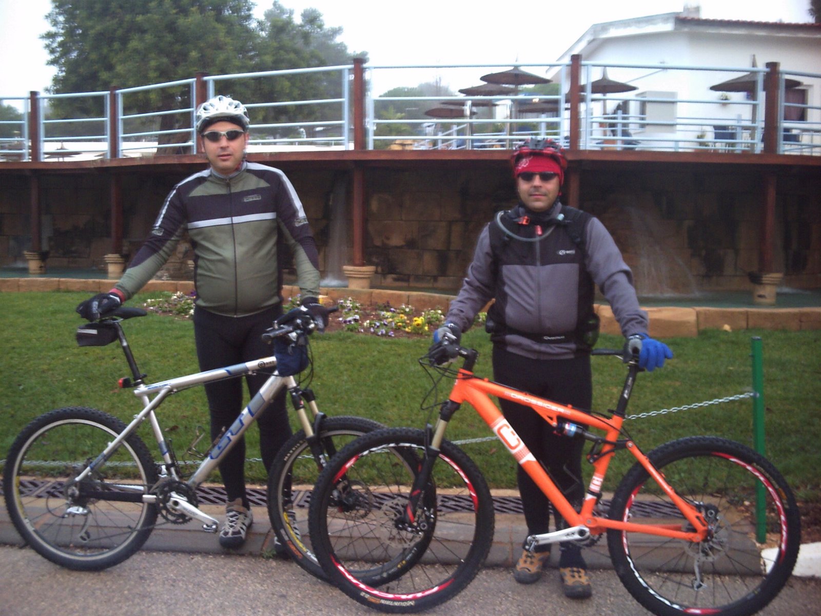 [PICT0176.JPG]