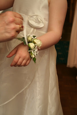corsage flower wrist dainty bouquets bridesmaid